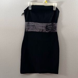 Women top 10 Black strapless Dress‎ size small